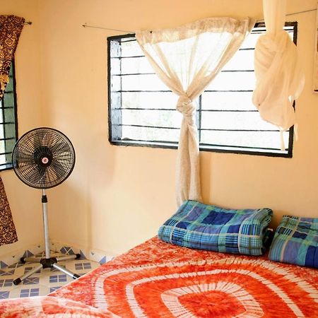 Tamba Kuruba Eco-Lodge Folonko Kültér fotó
