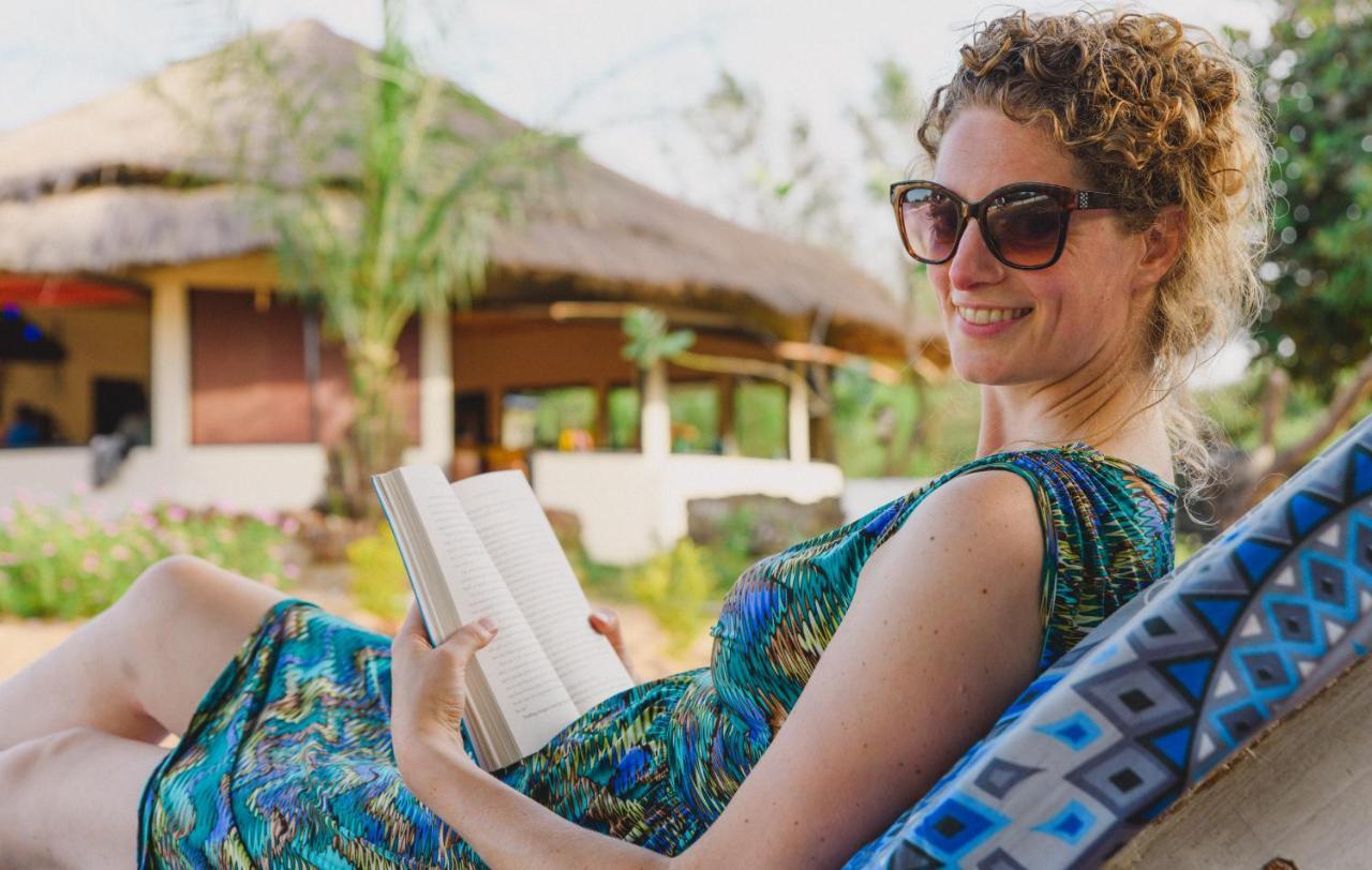 Tamba Kuruba Eco-Lodge Folonko Kültér fotó