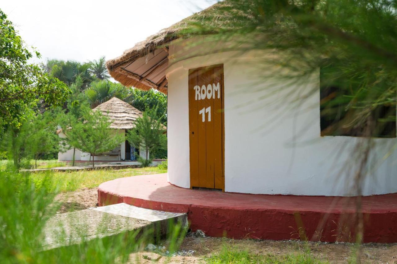 Tamba Kuruba Eco-Lodge Folonko Kültér fotó