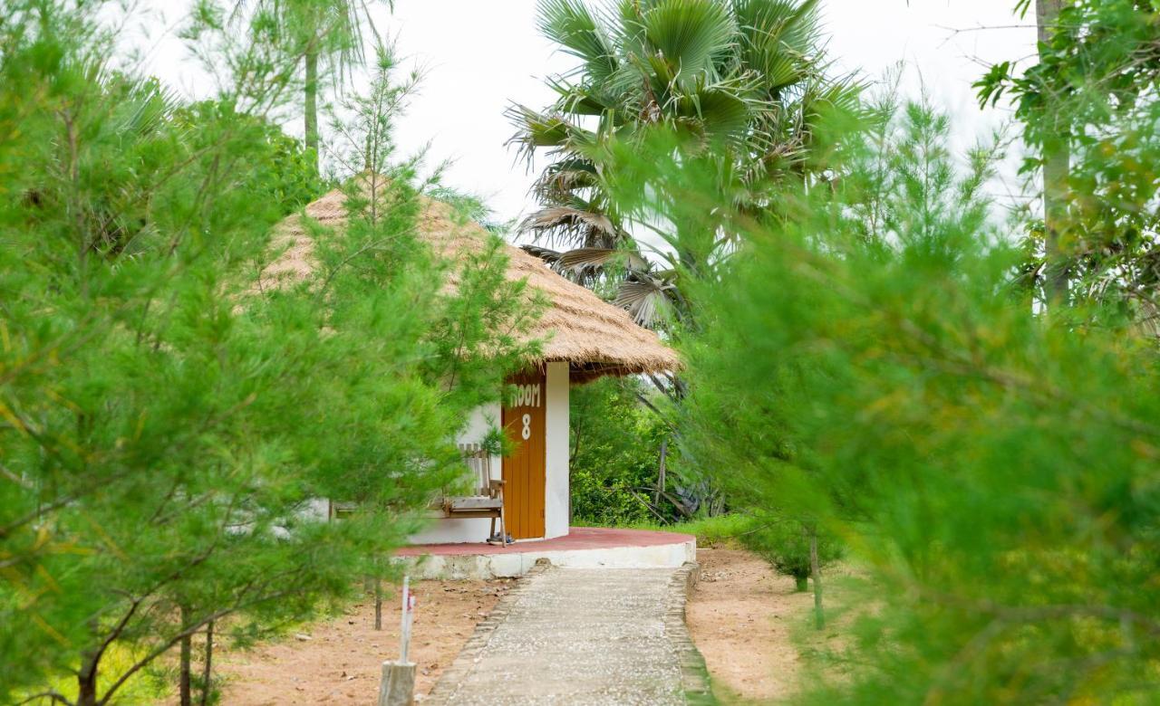 Tamba Kuruba Eco-Lodge Folonko Kültér fotó
