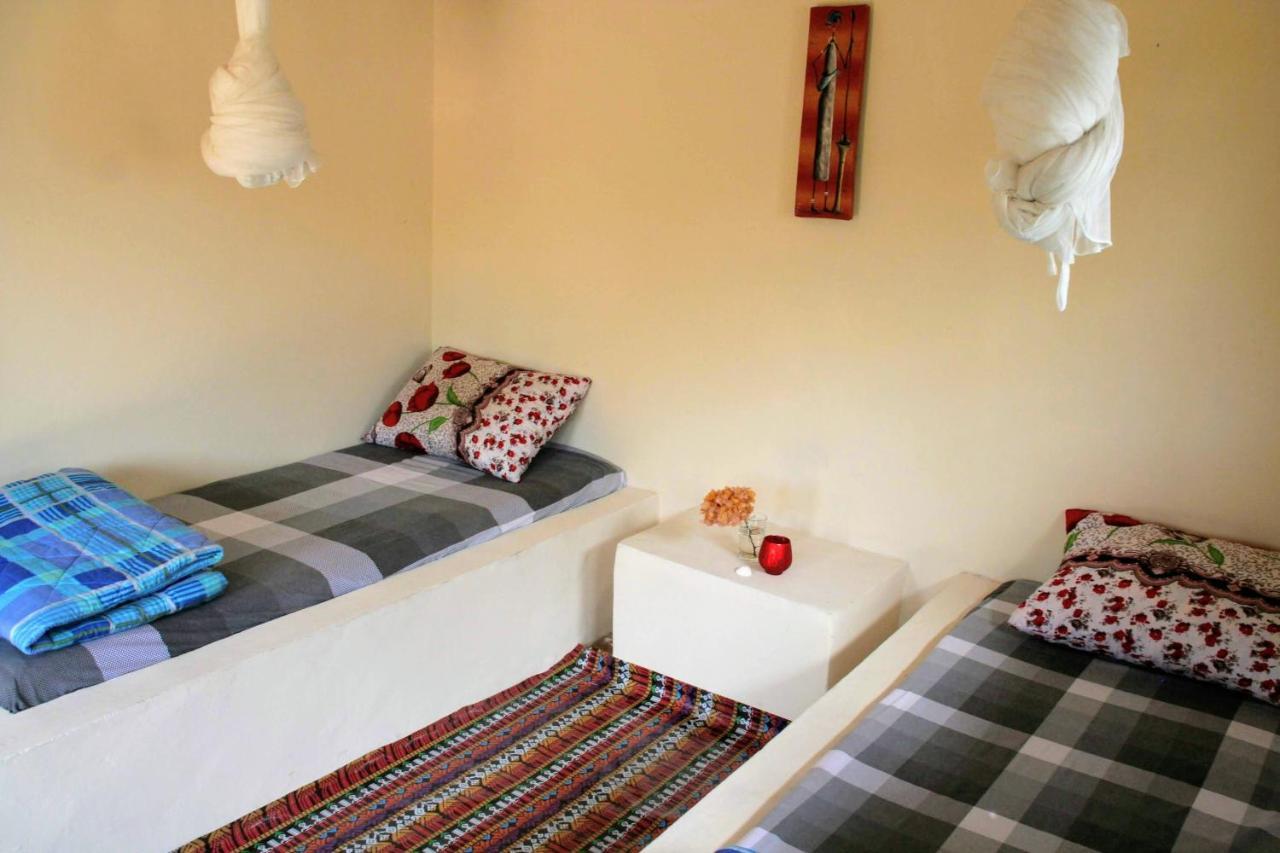 Tamba Kuruba Eco-Lodge Folonko Kültér fotó